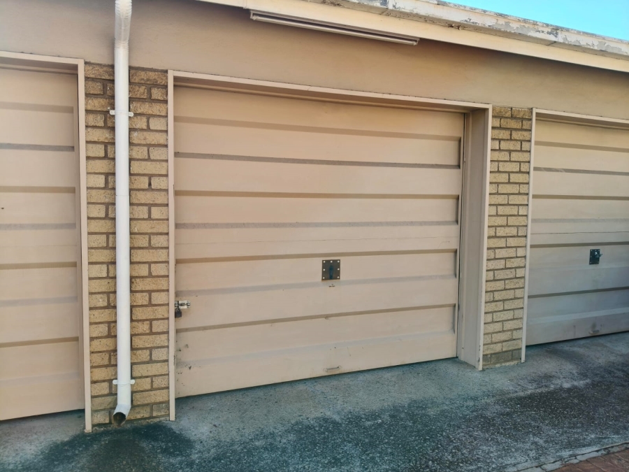 3 Bedroom Property for Sale in Rustenburg Central North West